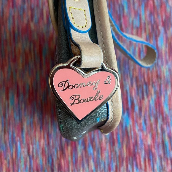 DOONEY & BOURKE | Leather wristlet - Picture 8 of 15